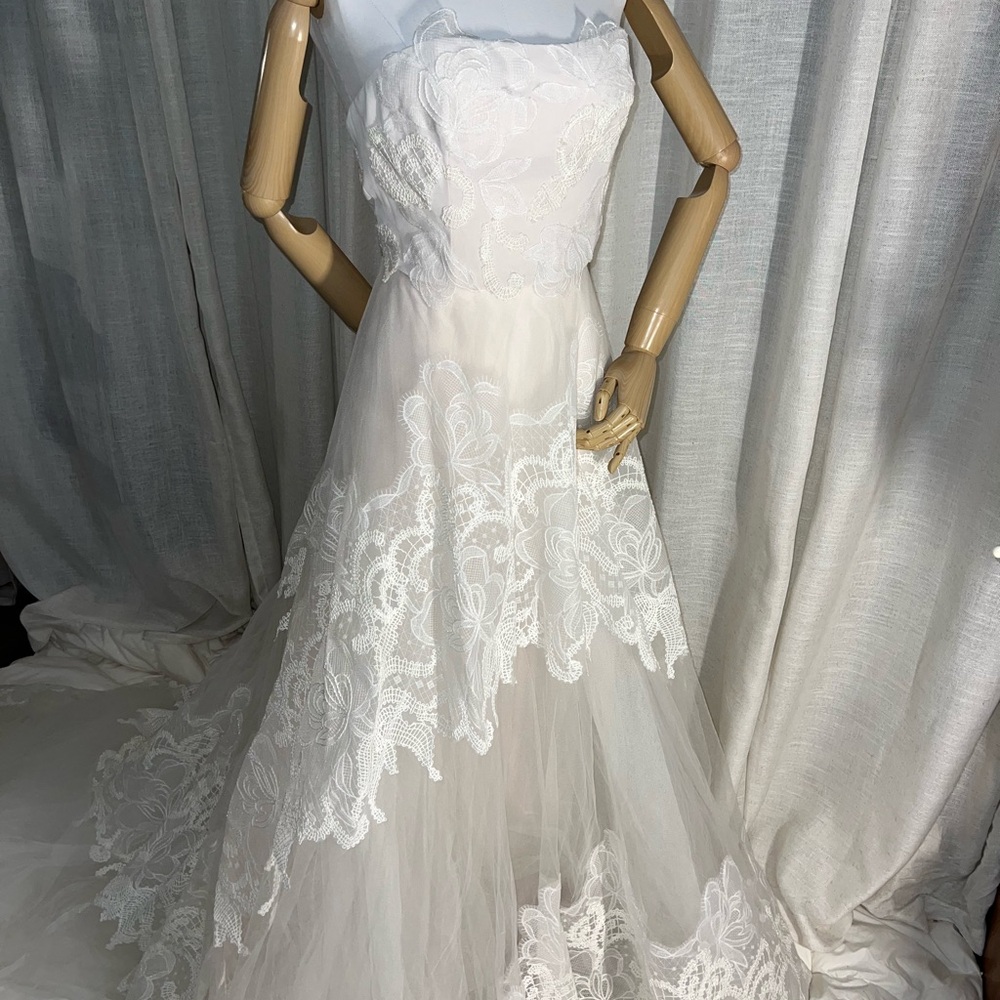 White Lace Wedding Dress